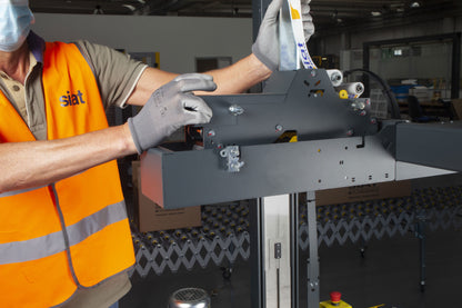 NASTRO-SB™ – L High-Performance Semi-Automatic Case Sealing Machines for Small, Medium, Large, and King Size Fixed Boxes