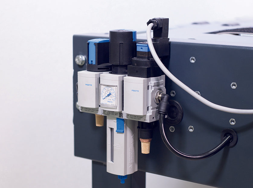 SR20 Semi-Automatic Case Sealer with Random Adjustment